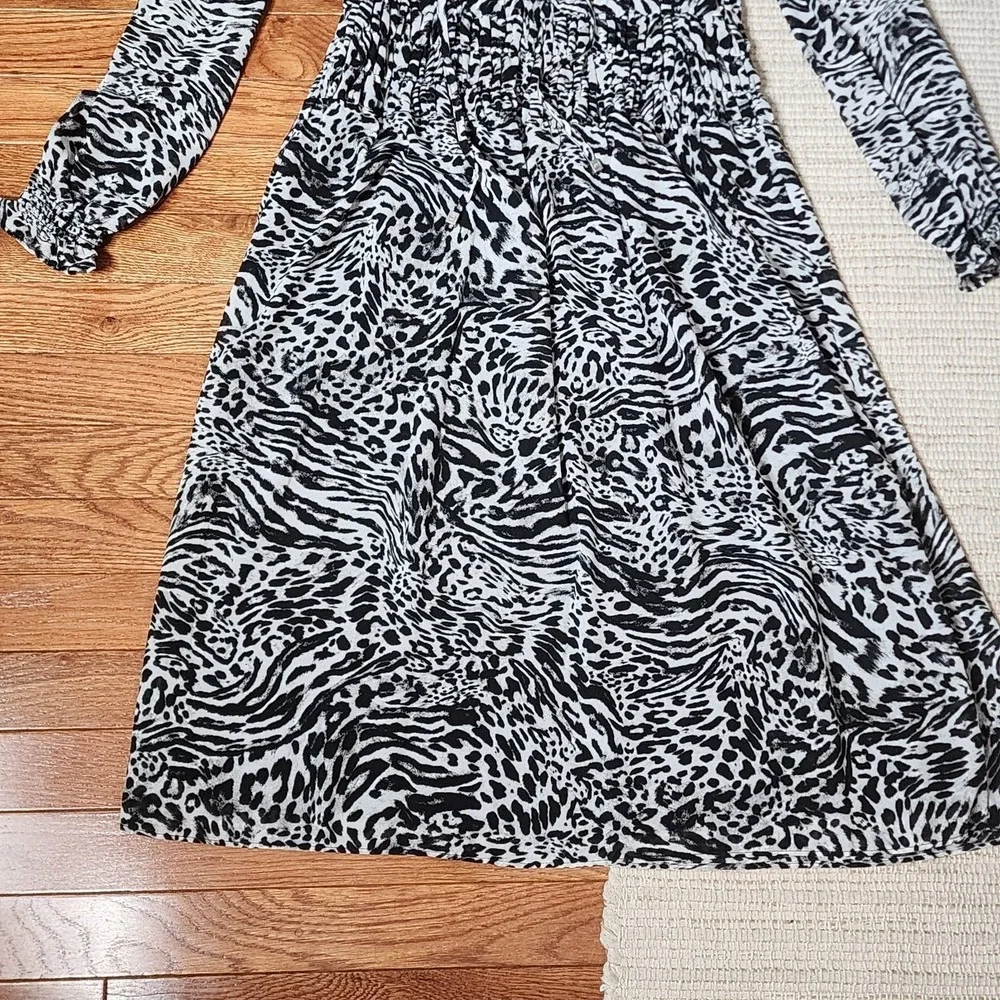 Michael Kors Long Sleeve Dress Black White Cold Shoulder Midi‎ Tassel Prep S